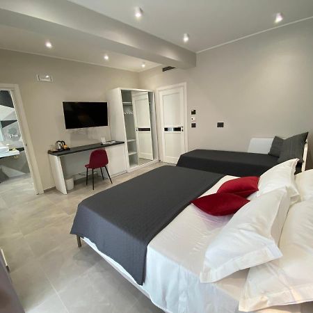 Liberty Lodge โตรเปอา ภายนอก รูปภาพ