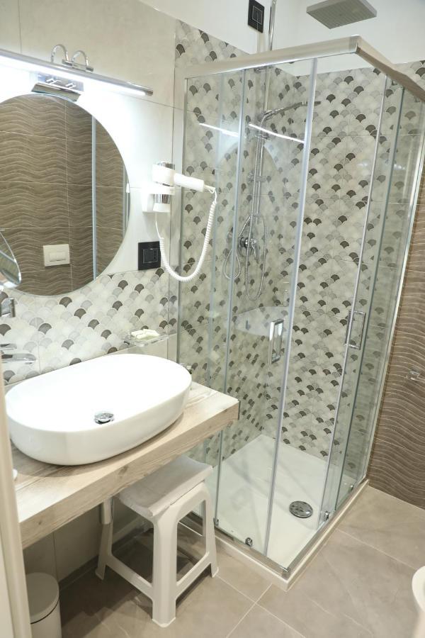 Liberty Lodge โตรเปอา ภายนอก รูปภาพ