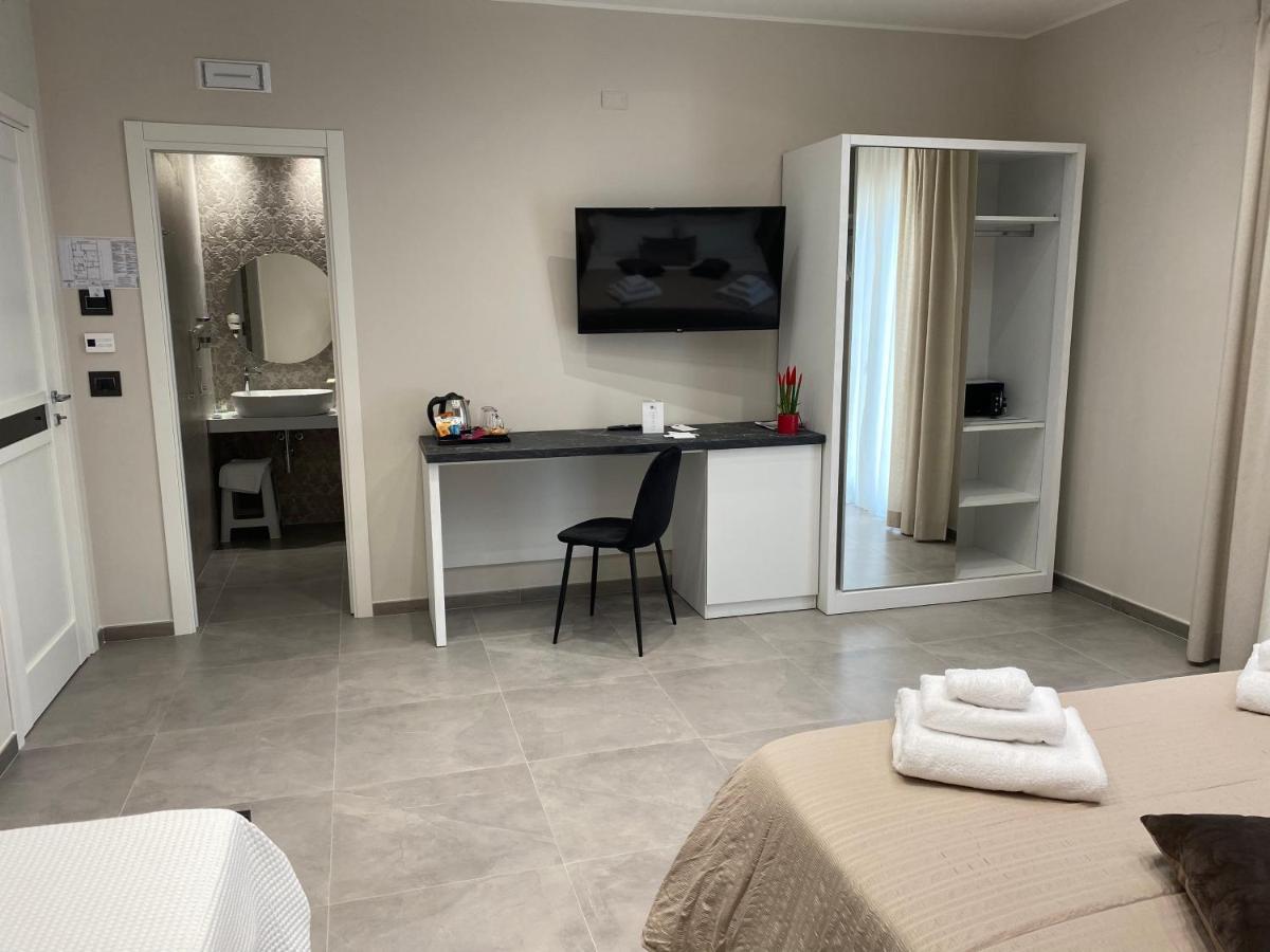 Liberty Lodge โตรเปอา ภายนอก รูปภาพ