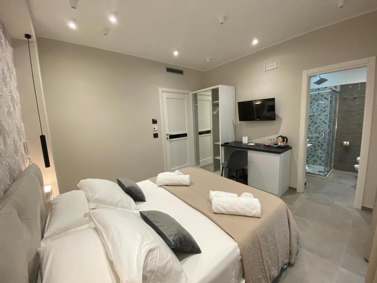 Liberty Lodge โตรเปอา ภายนอก รูปภาพ