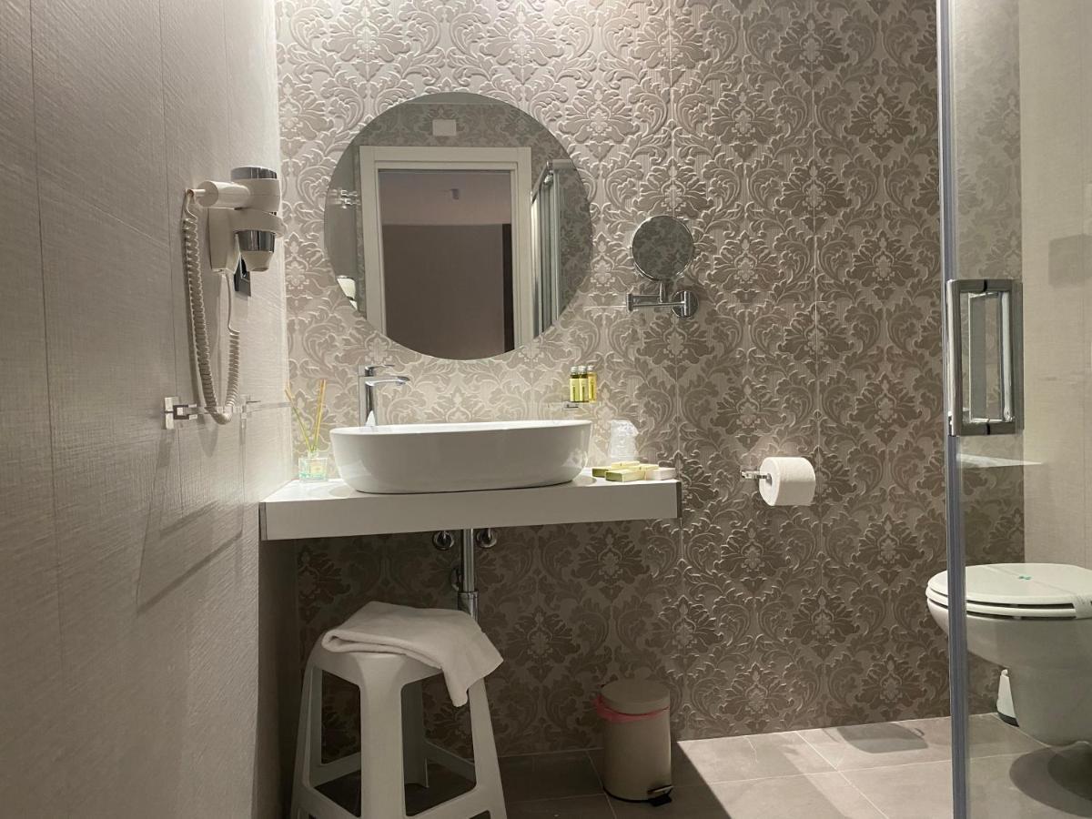 Liberty Lodge โตรเปอา ภายนอก รูปภาพ